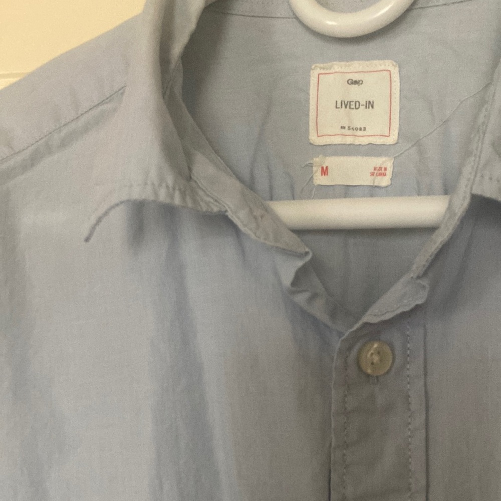 Two Men’s long sleeve button down shirts Gap Lived In